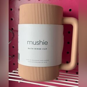 Mushie Bath Rinse Cup - Pink